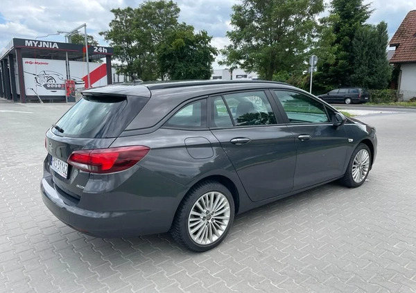 Opel Astra cena 43900 przebieg: 72000, rok produkcji 2016 z Kościan małe 254